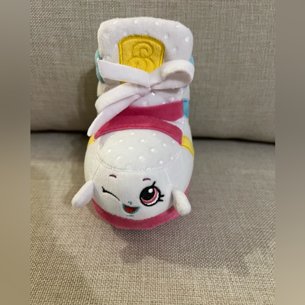 Shopkins Sneaky Wedge Plush Stuffie Cute Gift